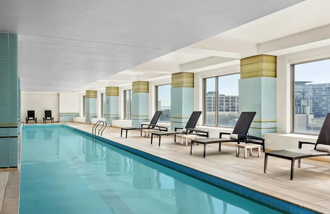 Renaissance Seaport District 4* Boston